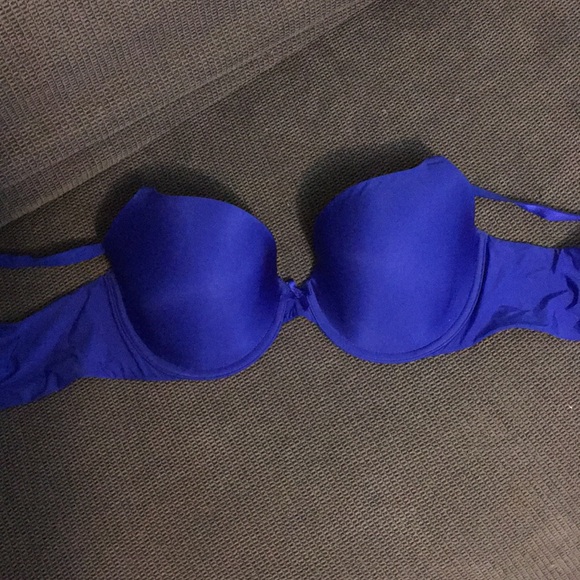 Victoria Secret Bras - Picture 4 of 8